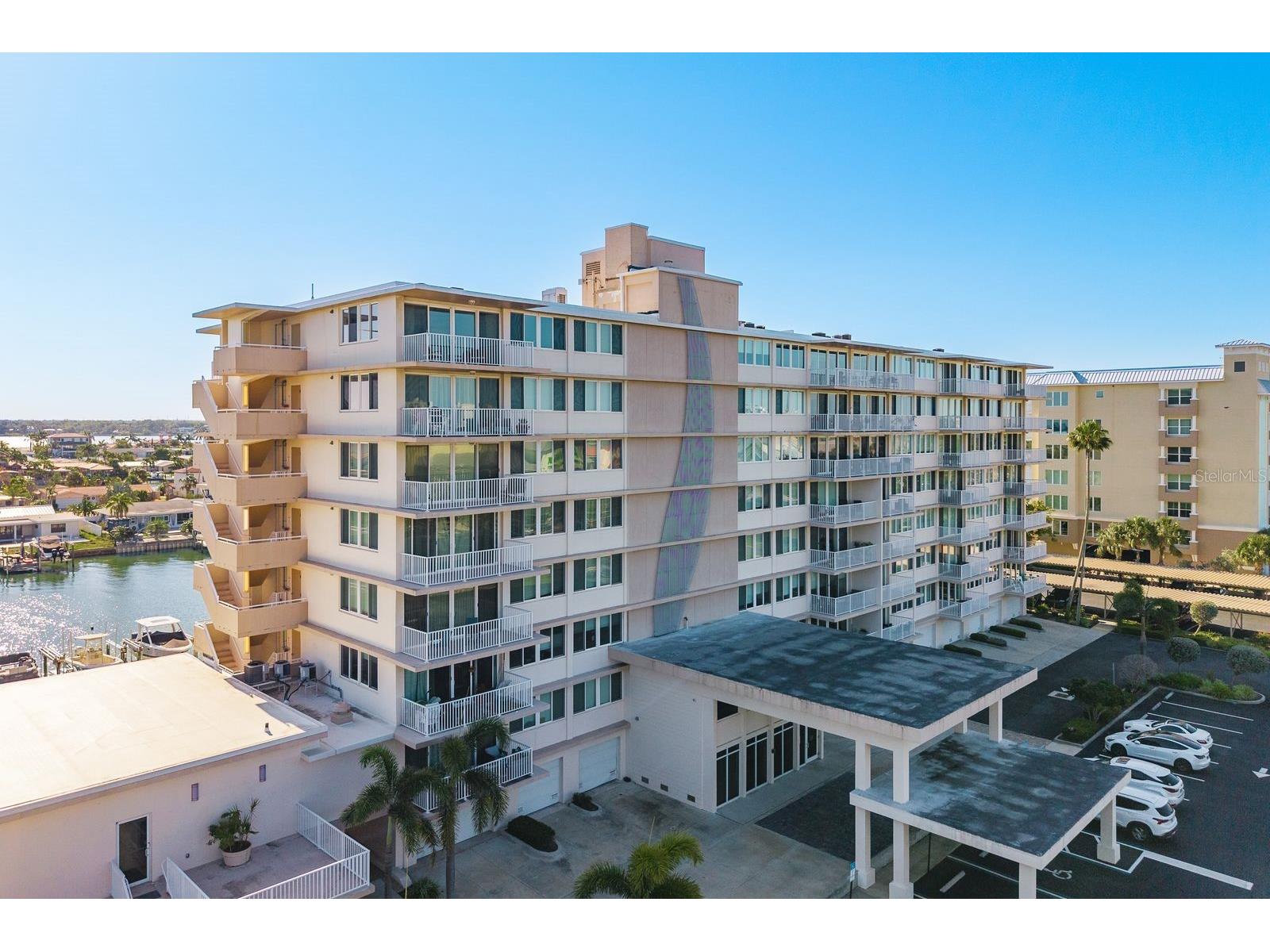 223 Island Way #2D Clearwater Beach FL 33767 TB8504217 image2