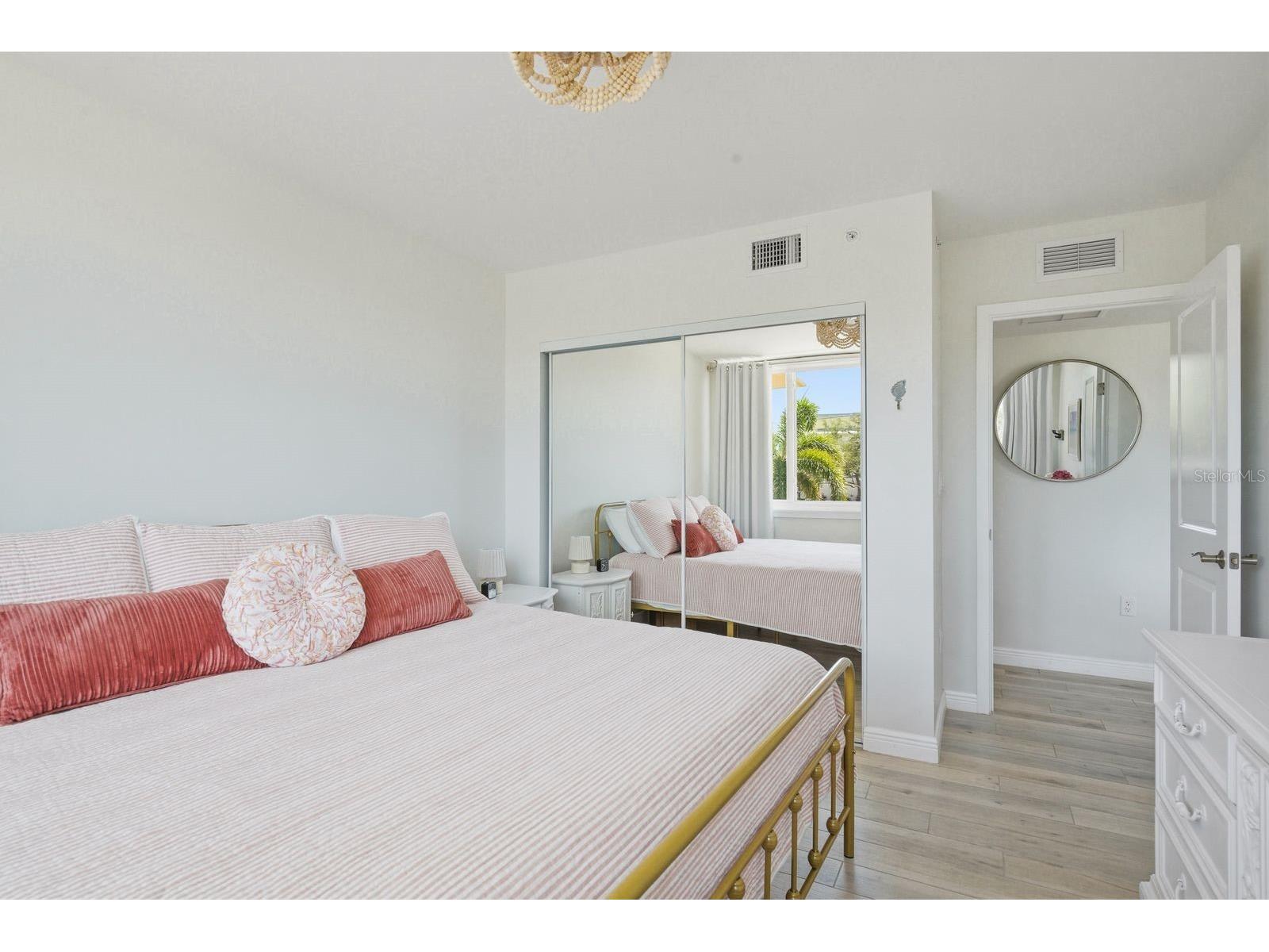 223 Island Way #2D Clearwater Beach FL 33767 TB8504217 image24