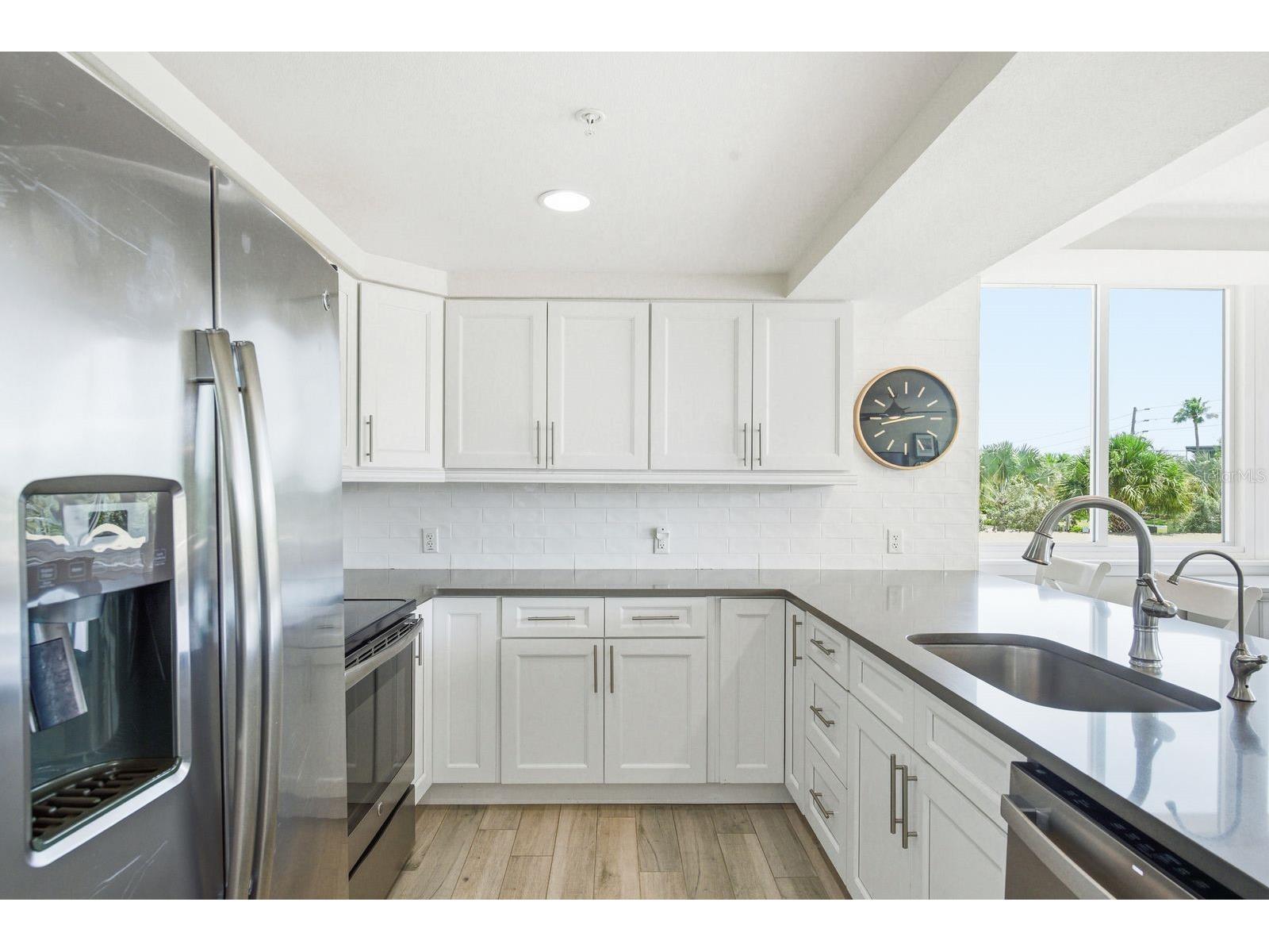 223 Island Way #2D Clearwater Beach FL 33767 TB8504217 image5