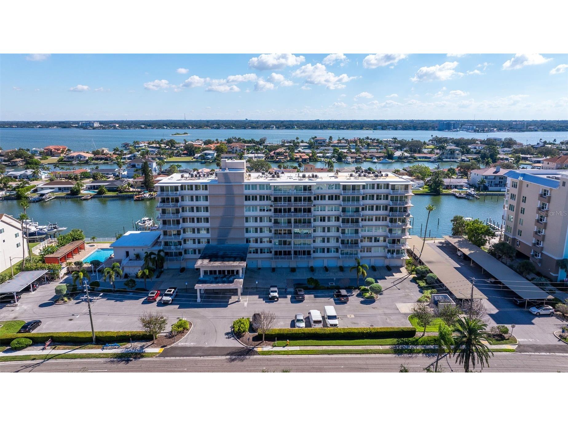 223 Island Way #3F Clearwater Beach FL 33767 TB8438144 image1