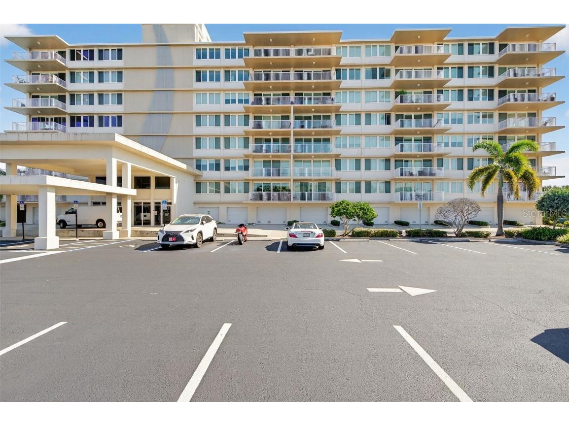 223 Island Way #6D Clearwater Beach FL 33767 TB8450999 image1