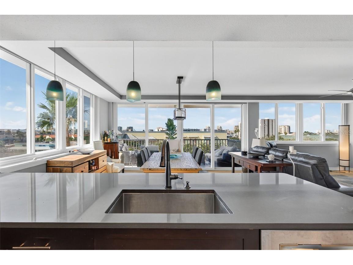 223 Island Way #6D Clearwater Beach FL 33767 TB8450999 image5