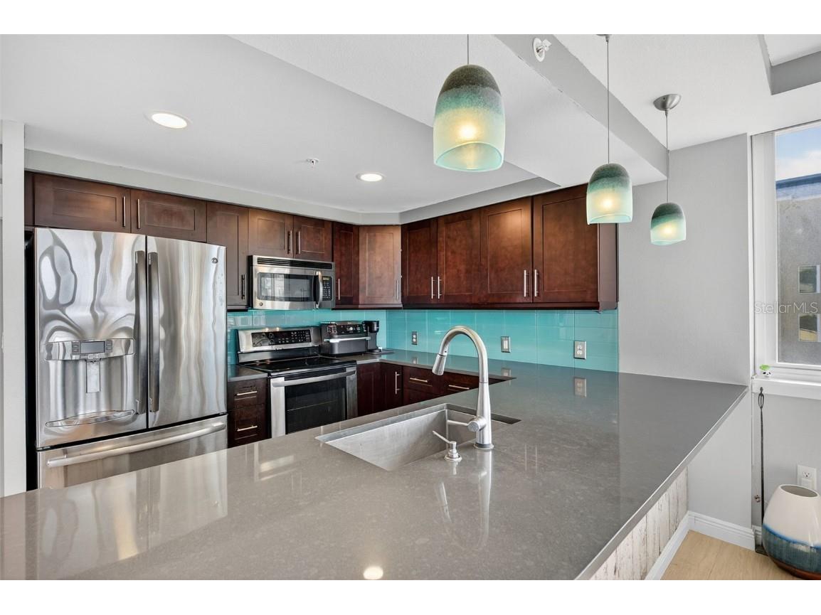 223 Island Way #6D Clearwater Beach FL 33767 TB8450999 image9