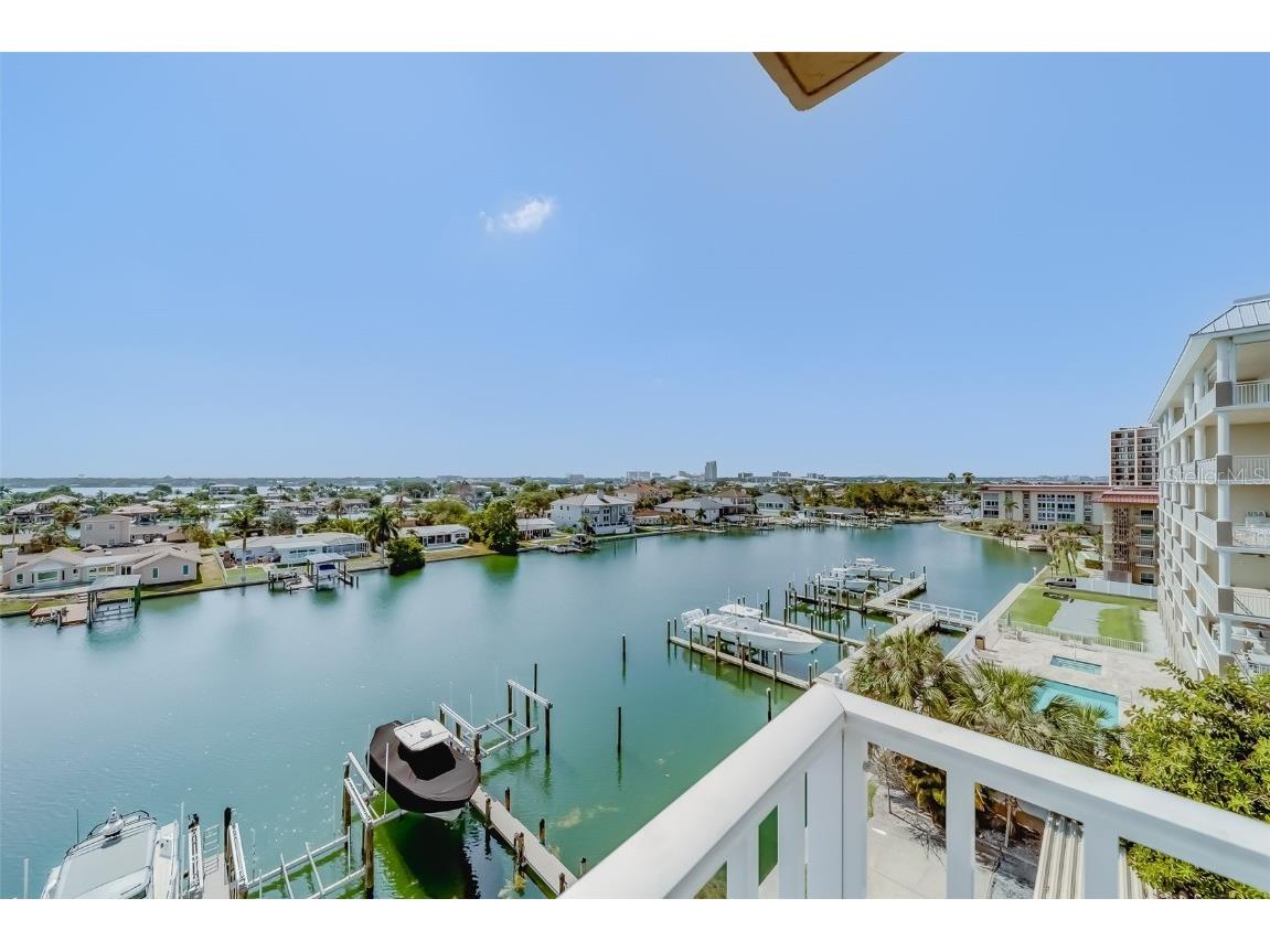 223 Island Way #6E Clearwater Beach FL 33767 U8245851 image1