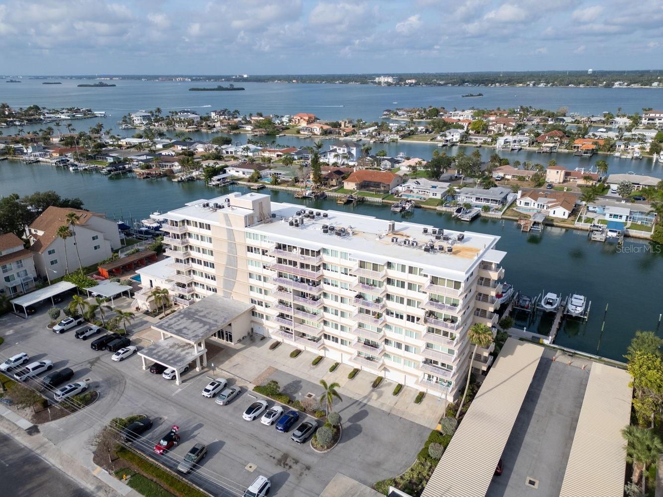 223 Island Way #7F Clearwater Beach FL 33767 TB8389468 image3