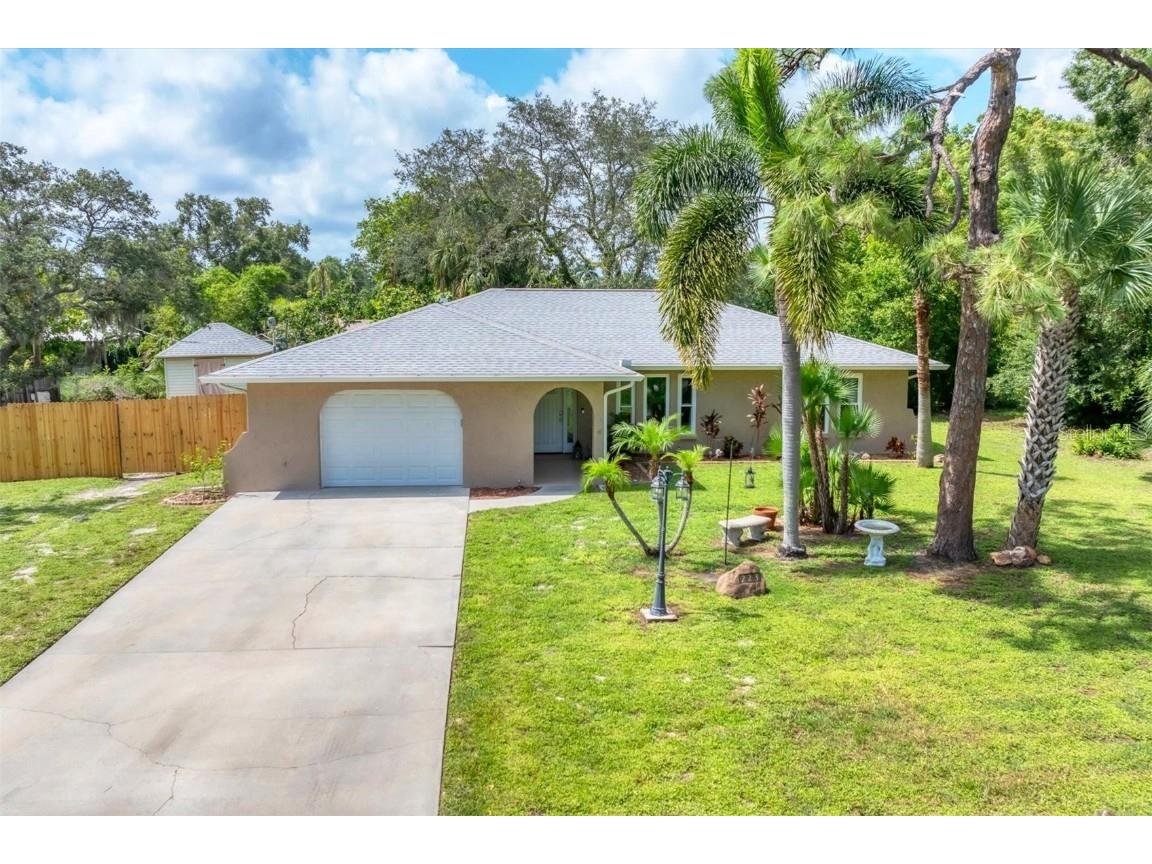 223 Jungle Way Sarasota FL 34243 A4620109 image1