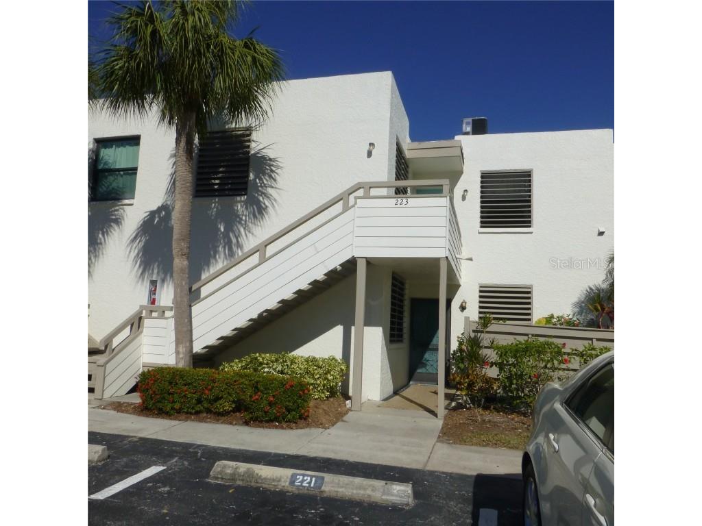 223 Lakewood Drive #223 Bradenton FL 34210 A4557613 image1