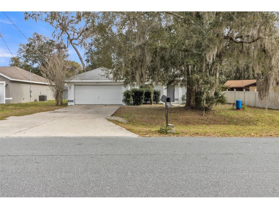 223 Larch Road Ocala FL 34480 O6173539 image1