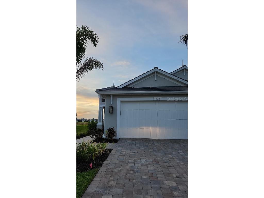 223 Okeeffe Circle Bradenton FL 34212 J963827 image1