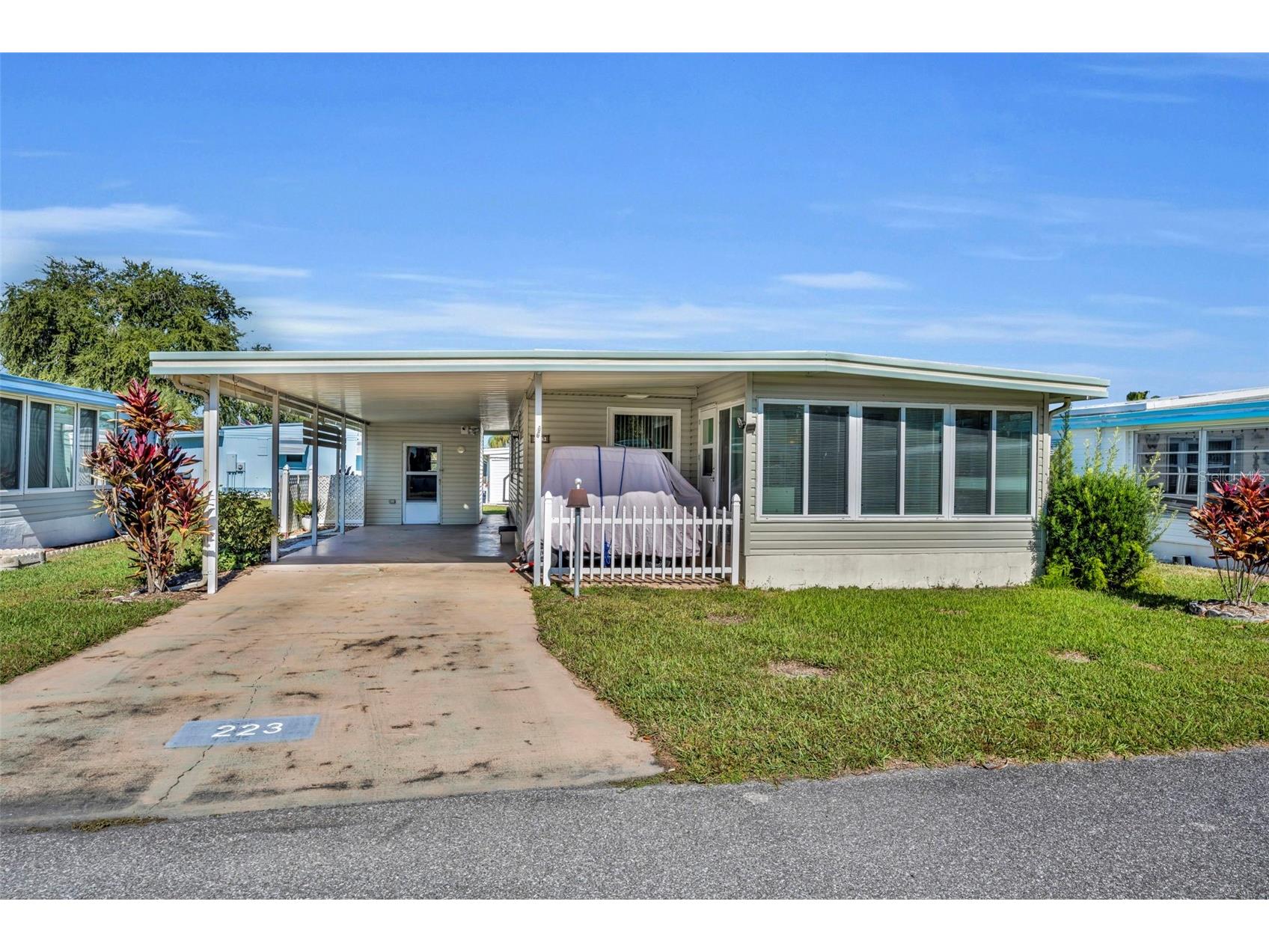 223 Paradise S Leesburg FL 34788 G5109717 image3