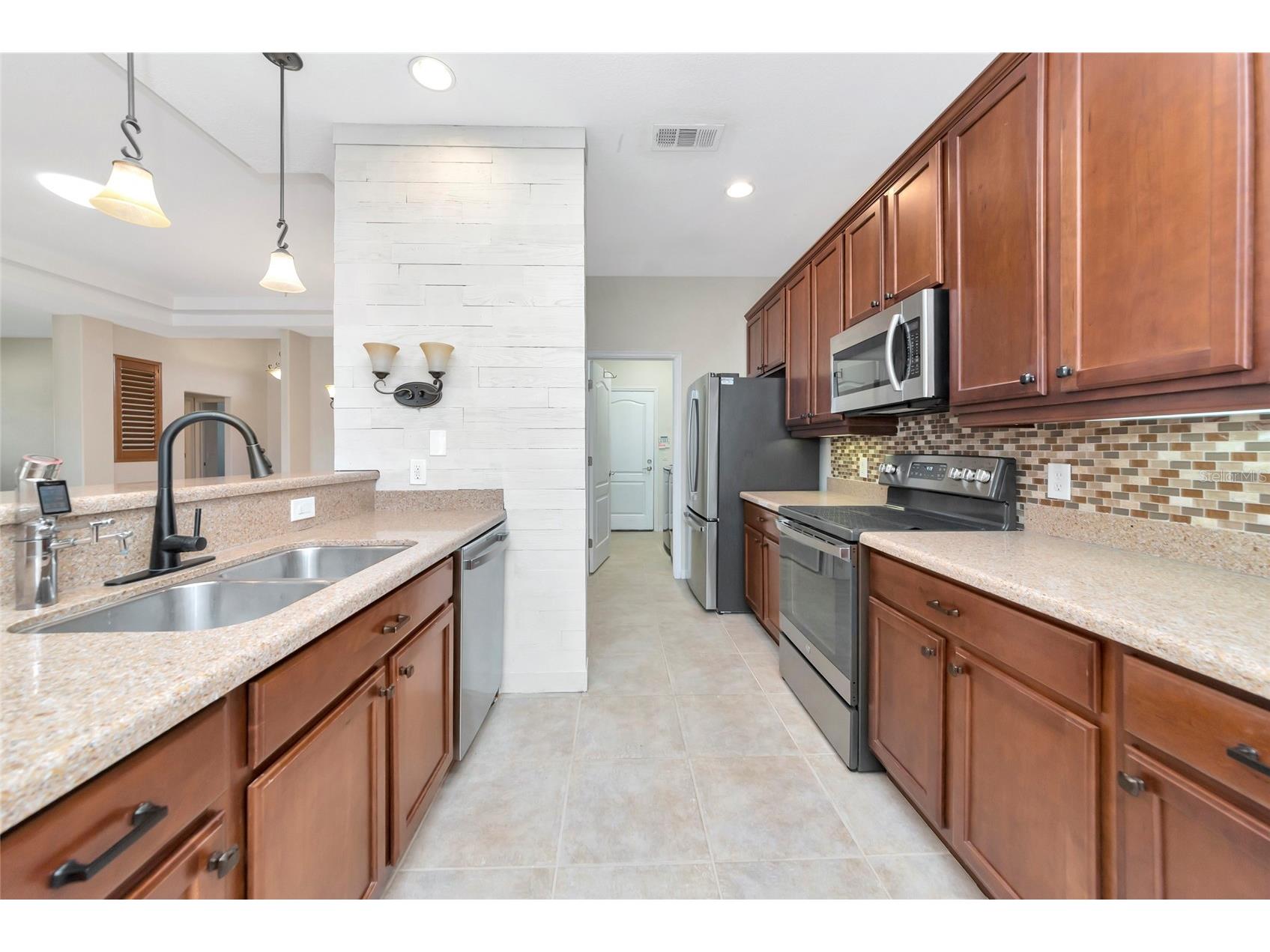 223 River Enclave Court Bradenton FL 34212 A4682466 image14