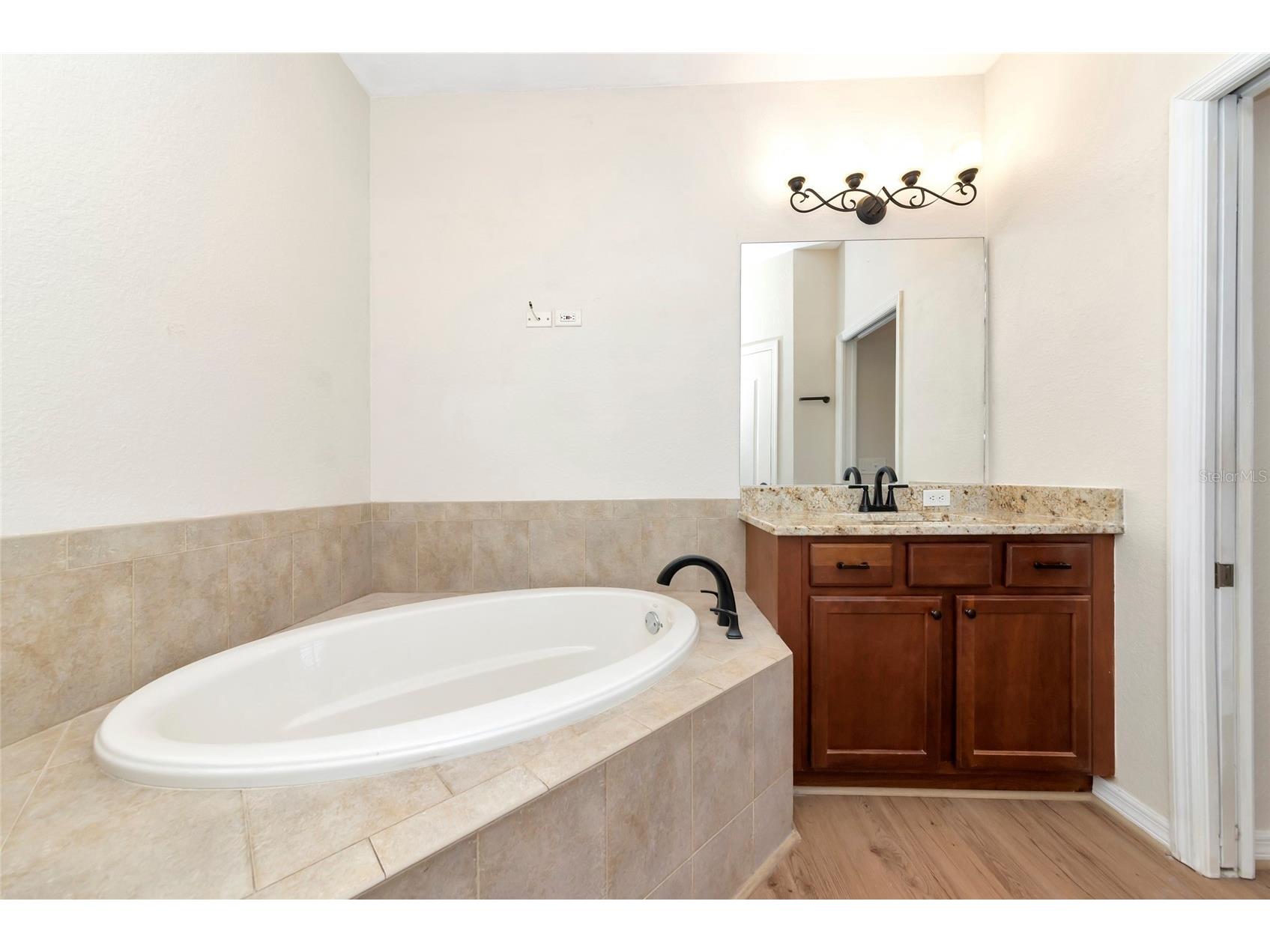 223 River Enclave Court Bradenton FL 34212 A4682466 image32