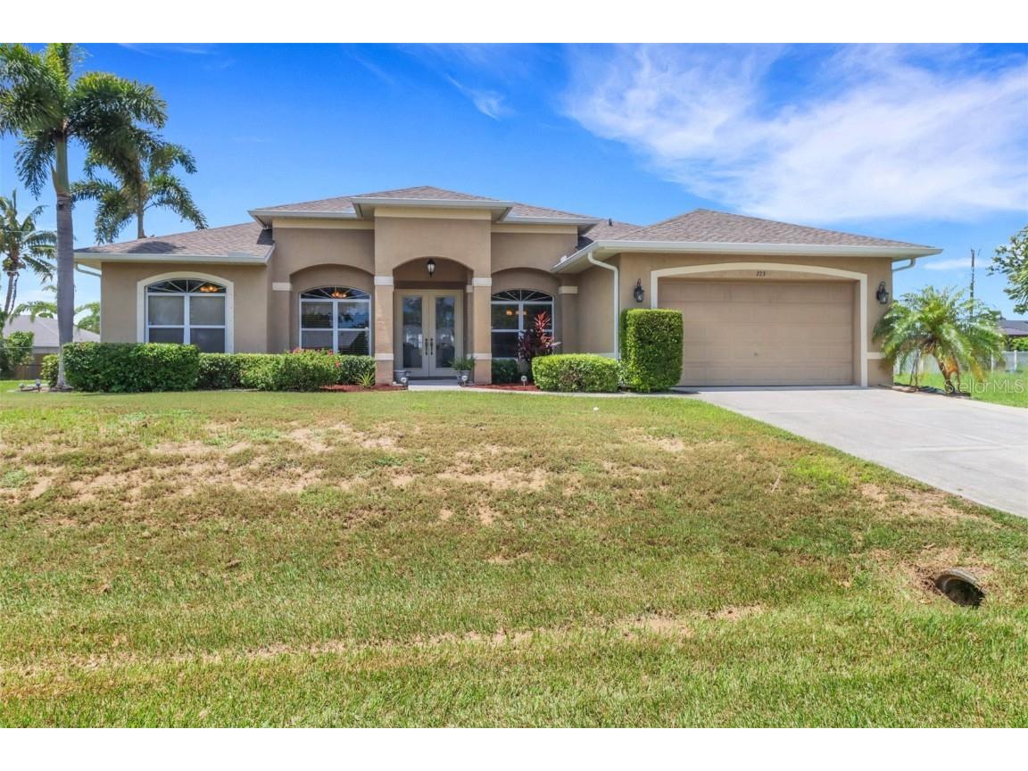 223 SE 15th Street Cape Coral FL 33990 A4657385 image1