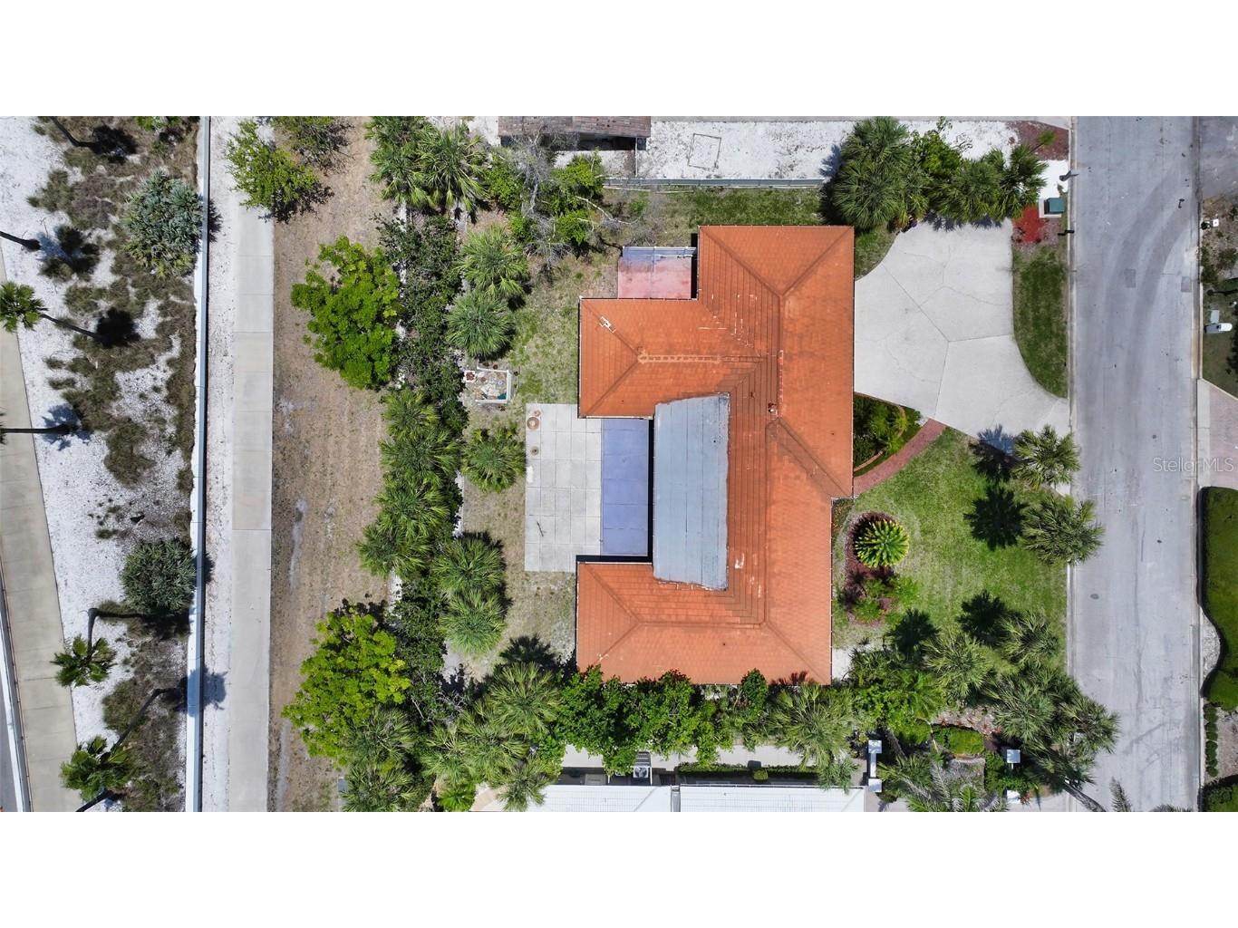 223 Seagull Lane Sarasota FL 34236 A4654386 image12