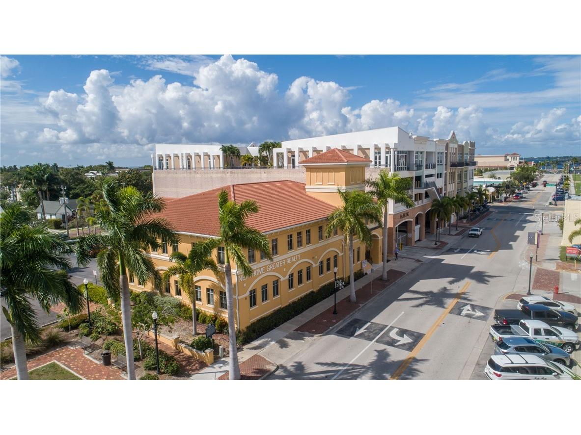 223 Taylor Street #121 Punta Gorda FL 33950 C7403763 image2