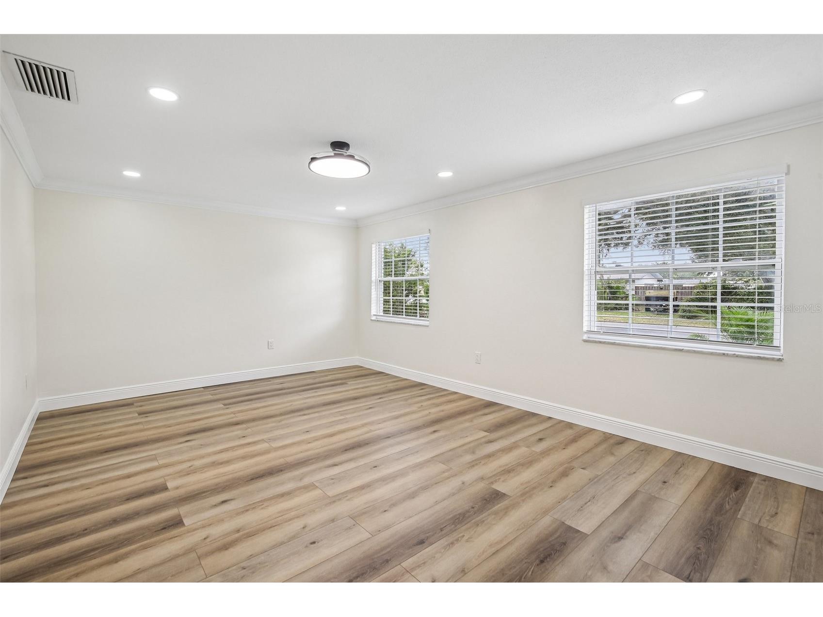 2230 Albright Drive Clearwater FL 33765 TB8516398 image30