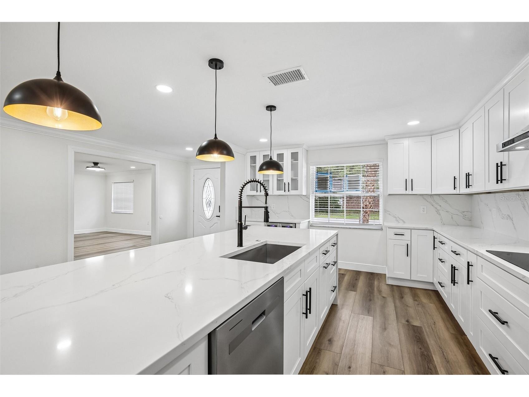 2230 Albright Drive Clearwater FL 33765 TB8516398 image6