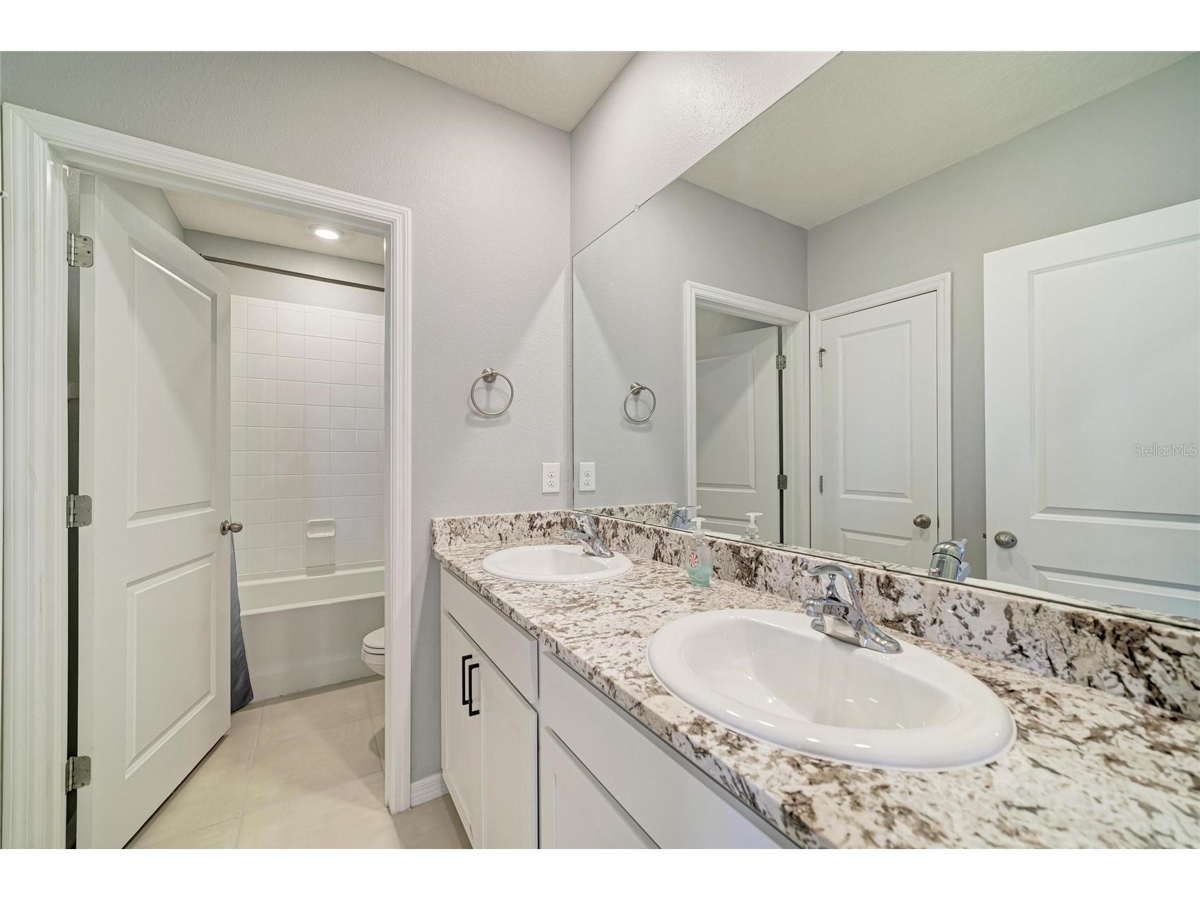 2230 Marsh Harbour Loop Bradenton FL 34208 A4698946 image56