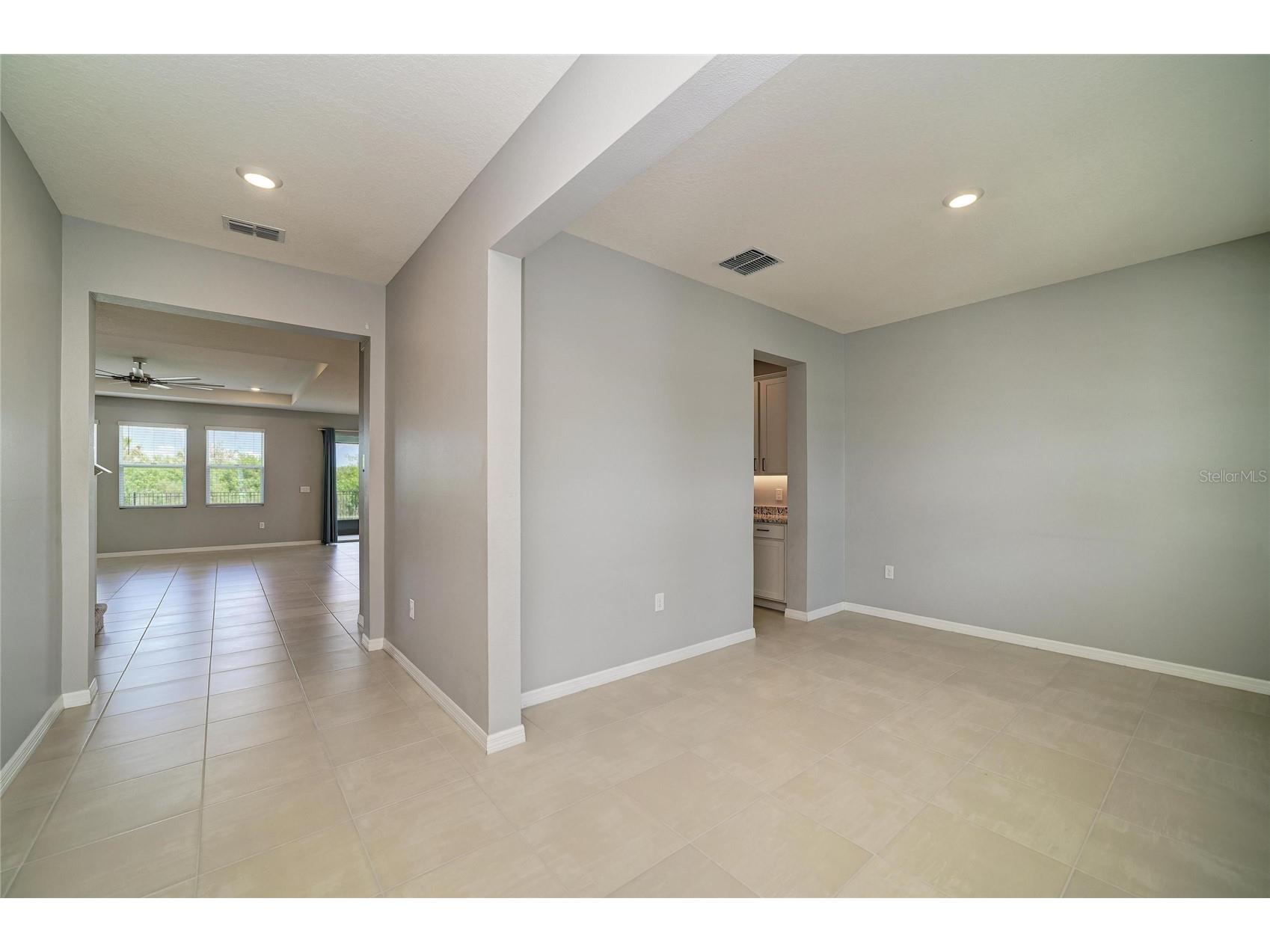 2230 Marsh Harbour Loop Bradenton FL 34208 A4698946 image6