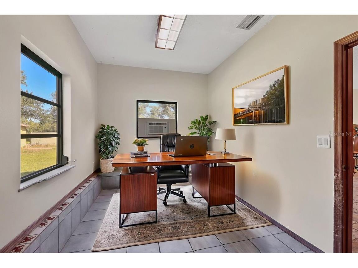 2230 Myakka Road Sarasota FL 34240 A4665978 image30