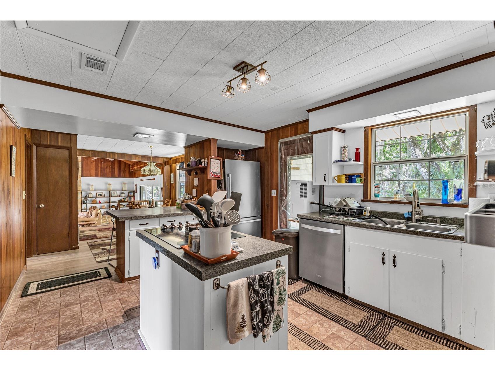 22308 Blue Creek Lodge Road Astor FL 32102 - ST JOHN'S RIVER LAKE GEORGE R4911432 image13