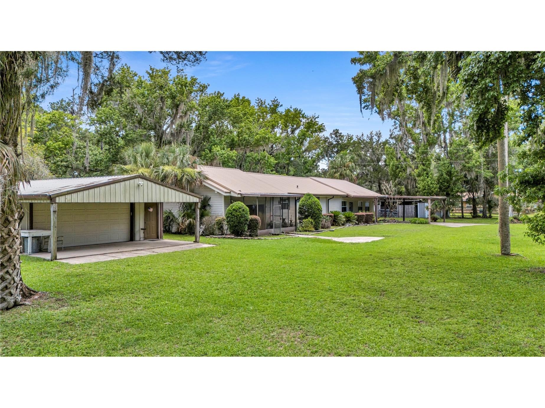 22308 Blue Creek Lodge Road Astor FL 32102 - ST JOHN'S RIVER LAKE GEORGE R4911432 image3