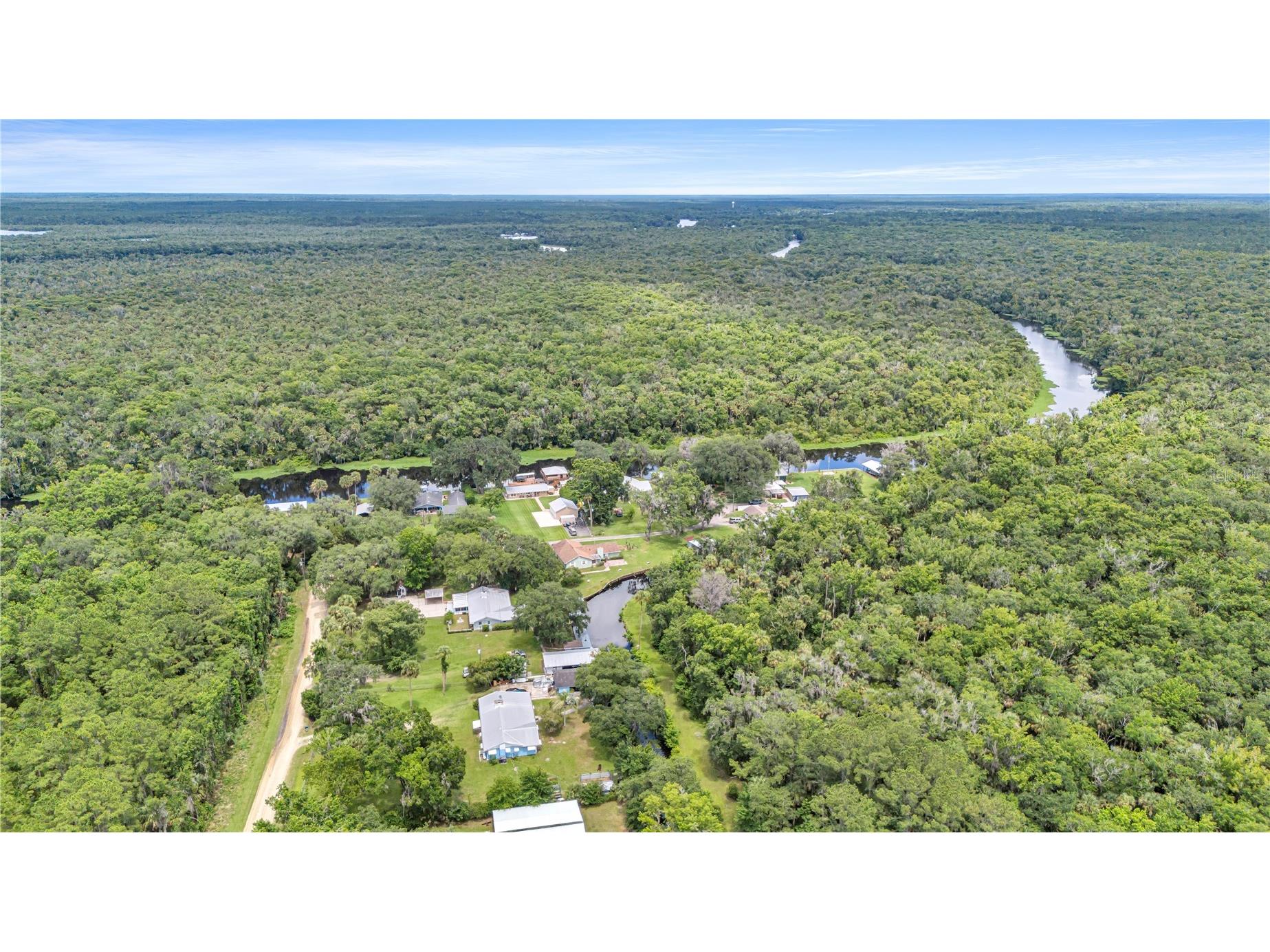 22308 Blue Creek Lodge Road Astor FL 32102 - ST JOHN'S RIVER LAKE GEORGE R4911432 image5