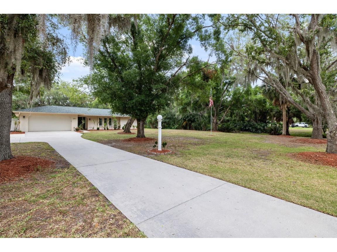 2231 Shadow Oaks Road Sarasota FL 34240 A4610701 image1