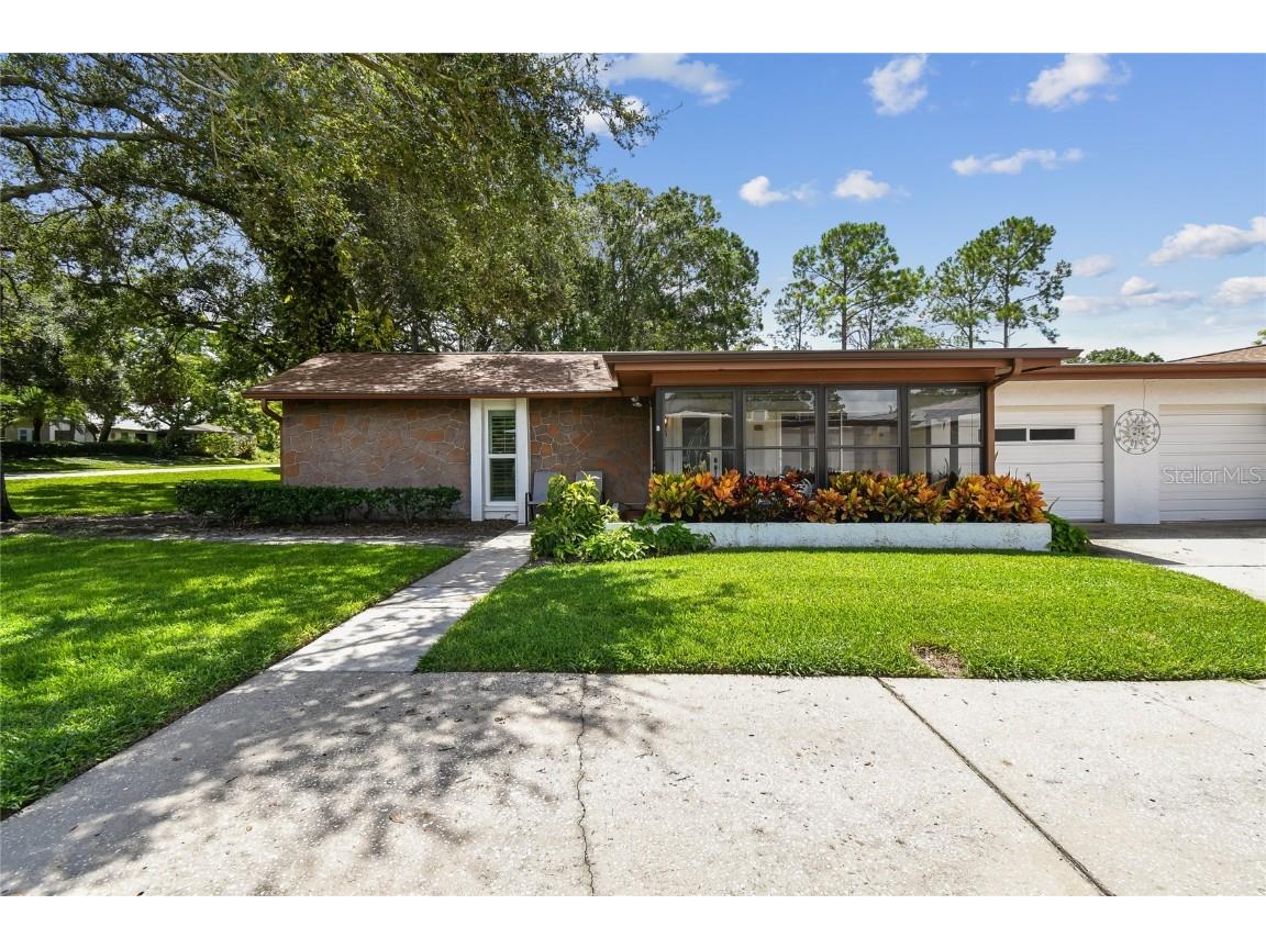 2231 Spruce Lane #B Palm Harbor FL 34684 - LAKE TARPON TB8301602 image1