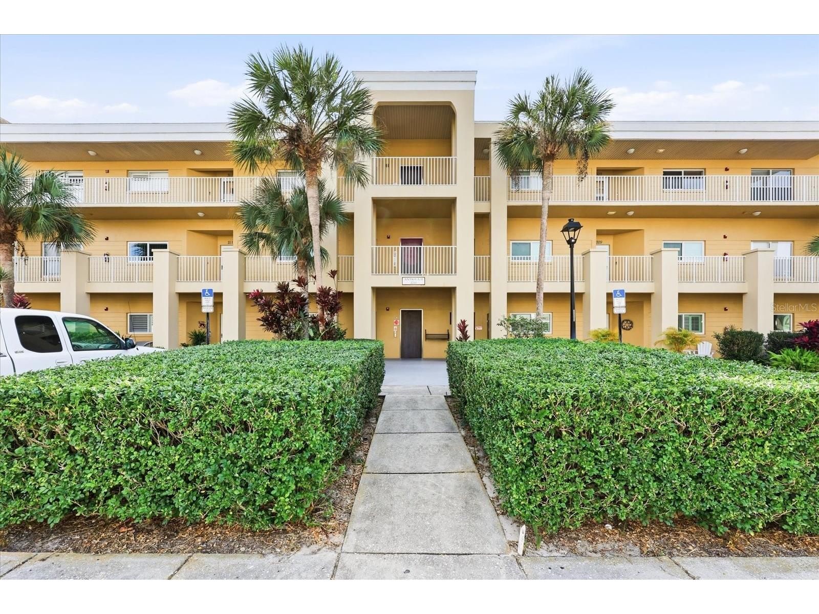 2231 Utopian Drive E #309 Clearwater FL 33763 TB8460506 image1