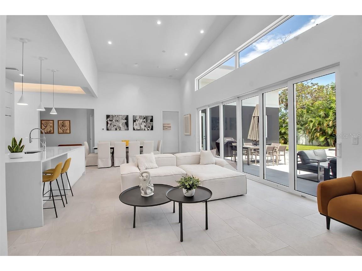 2231 Wood Street Sarasota FL 34237 A4663908 image11