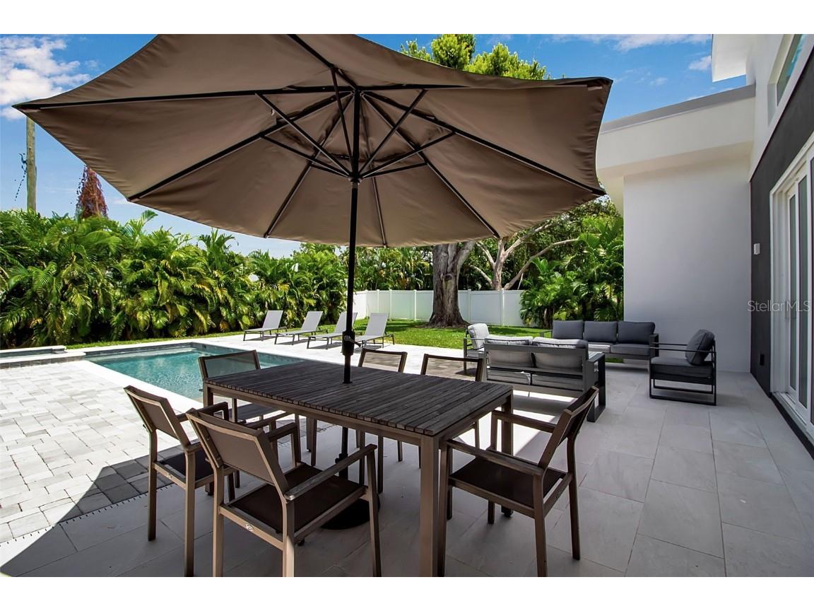 2231 Wood Street Sarasota FL 34237 A4663908 image23