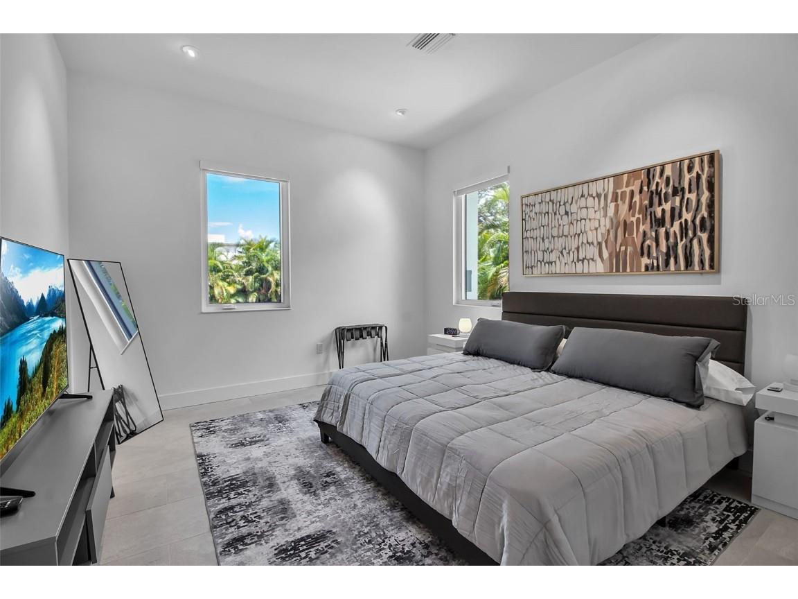 2231 Wood Street Sarasota FL 34237 A4666469 image16