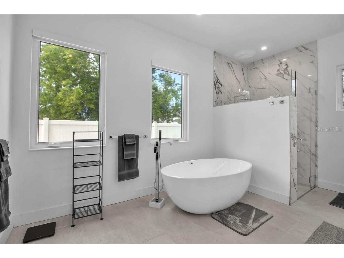 2231 Wood Street Sarasota FL 34237 A4666469 image19