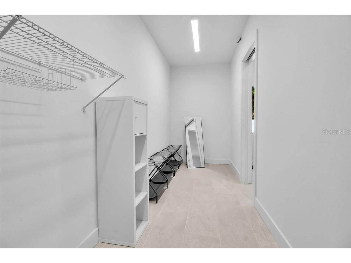 2231 Wood Street Sarasota FL 34237 A4666469 image30