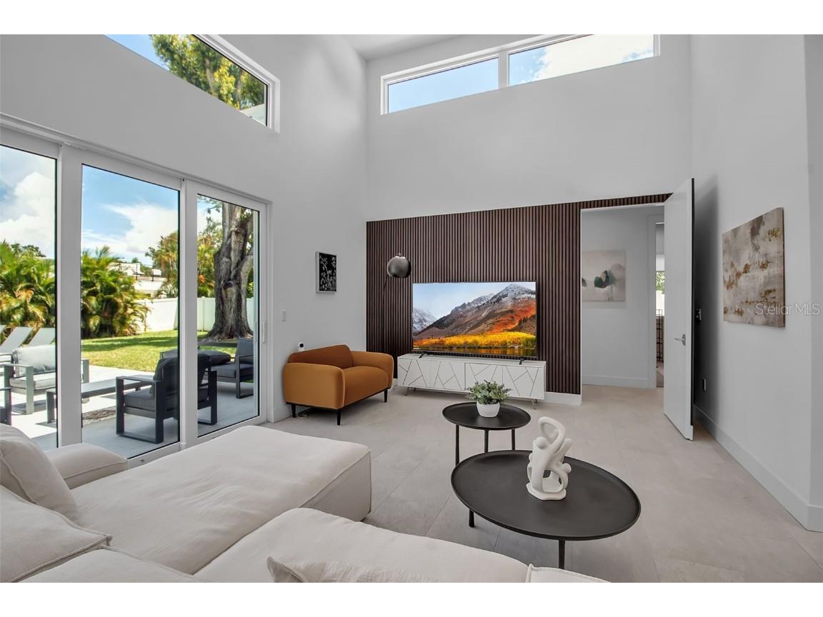 2231 Wood Street Sarasota FL 34237 A4666469 image4