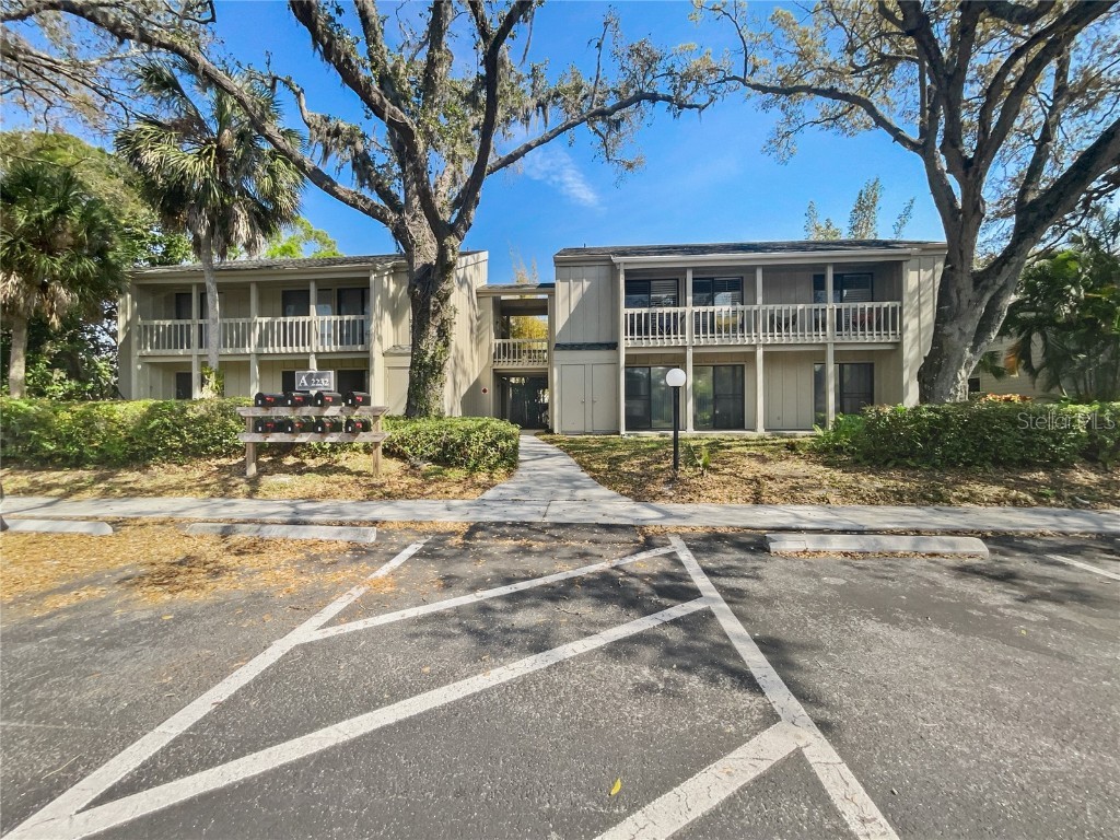 2232 Bahia Vista Street #A3 Sarasota FL 34239 O6043635 image1