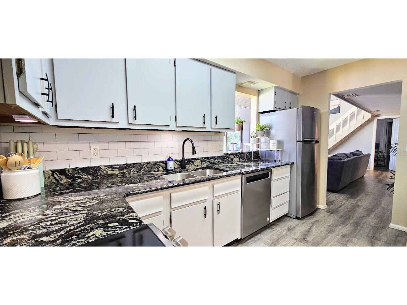 2232 Bahia Vista Street #A6 Sarasota FL 34239 A4666617 image16