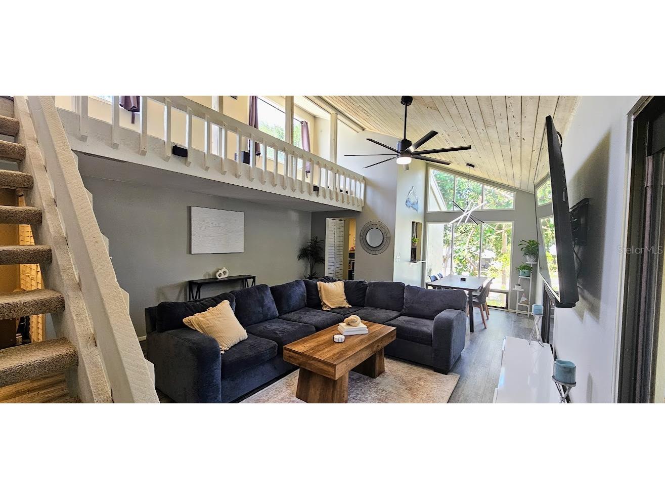 2232 Bahia Vista Street #A6 Sarasota FL 34239 A4666617 image6