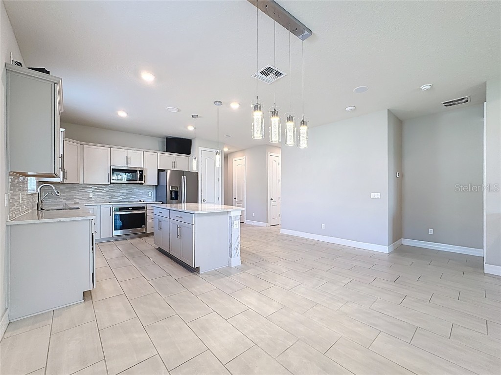 2232 Bur Oak Boulevard Saint Cloud FL 34771 O6357043 image8