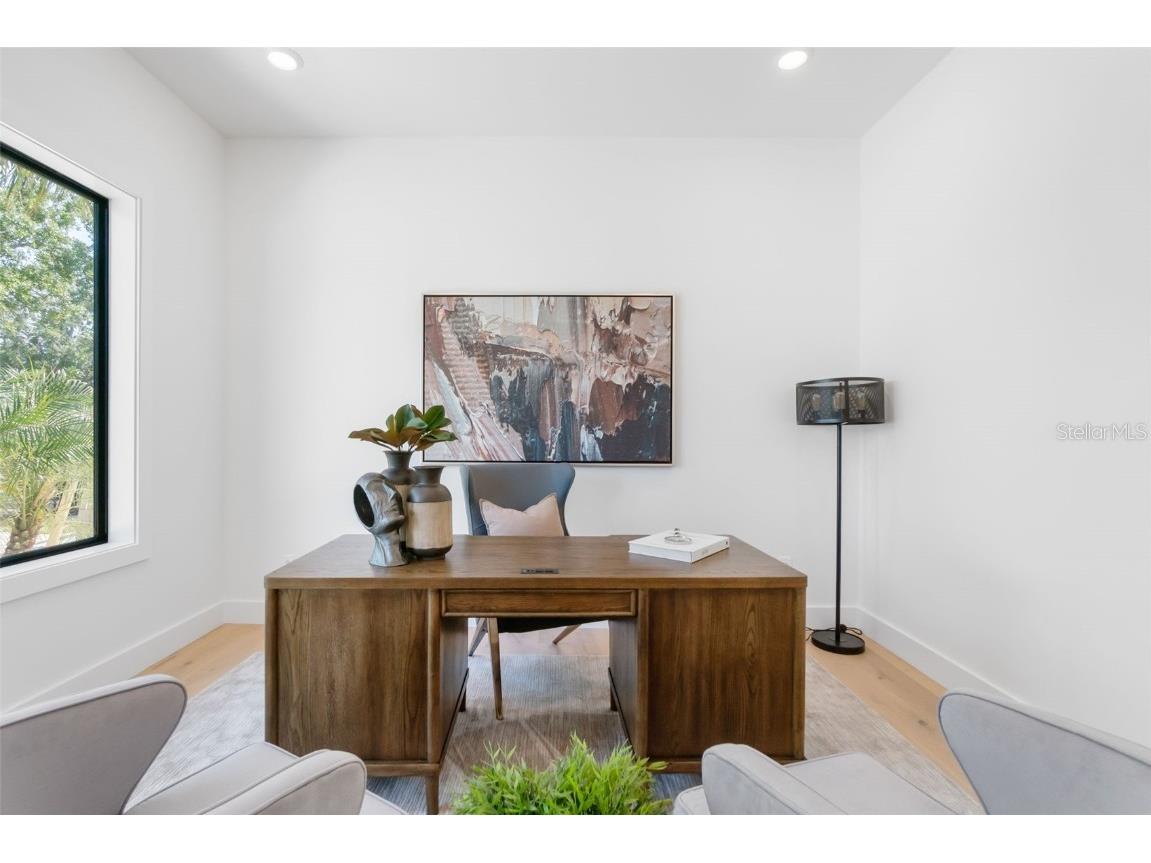 2232 Grove Street Sarasota FL 34239 A4670786 image14