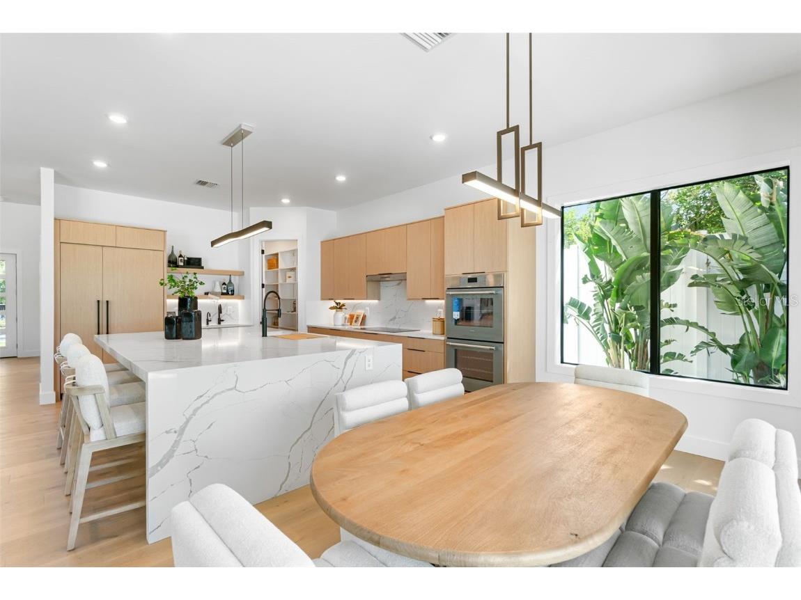 2232 Grove Street Sarasota FL 34239 A4670786 image19