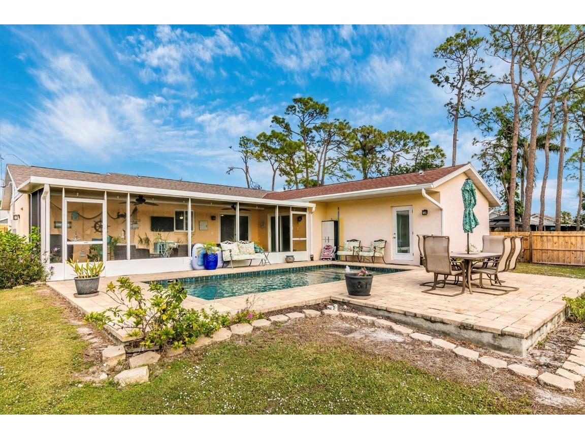 2232 Hively Street Sarasota FL 34231 A4633222 image1