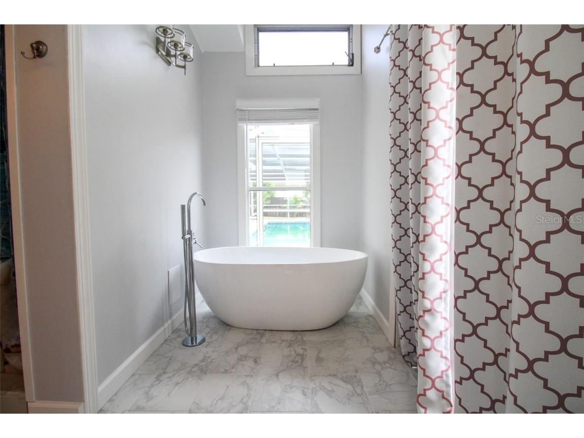 2232 Pine Terrace Sarasota FL 34231 A4510183 image29