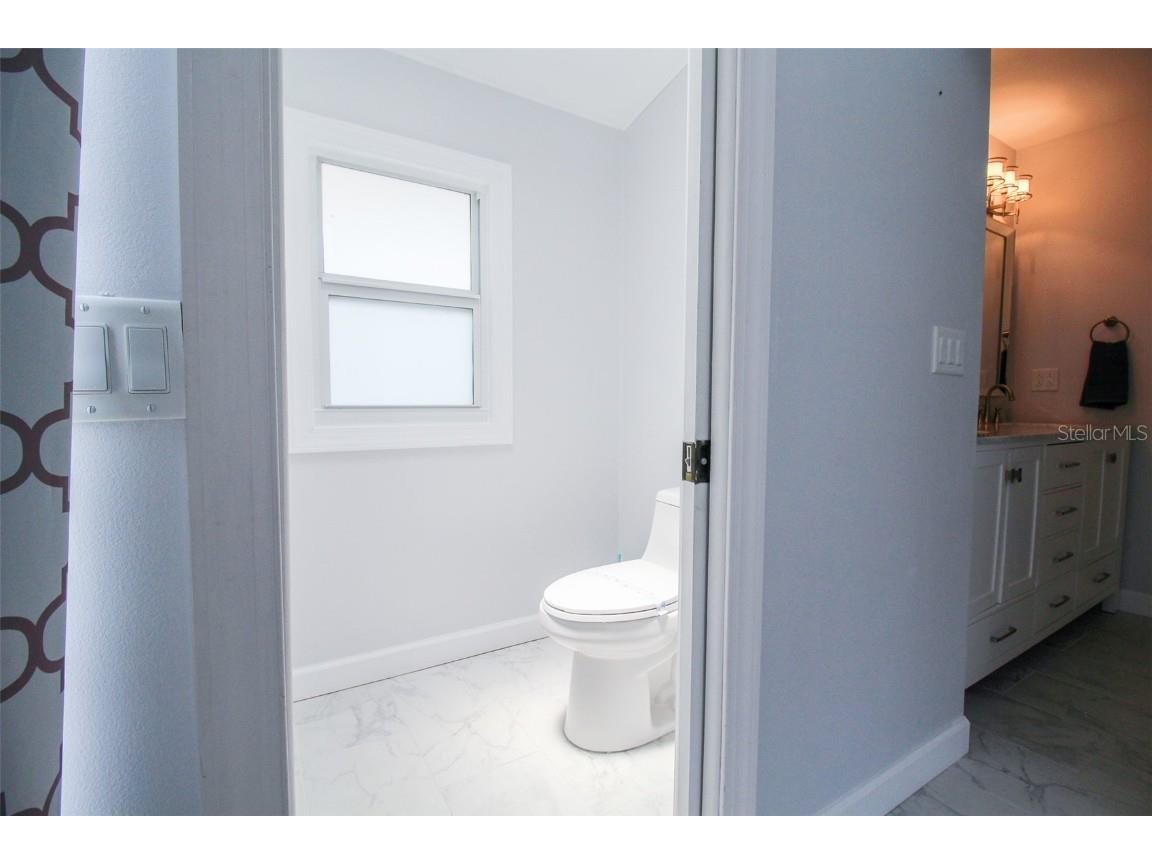 2232 Pine Terrace Sarasota FL 34231 A4510183 image30