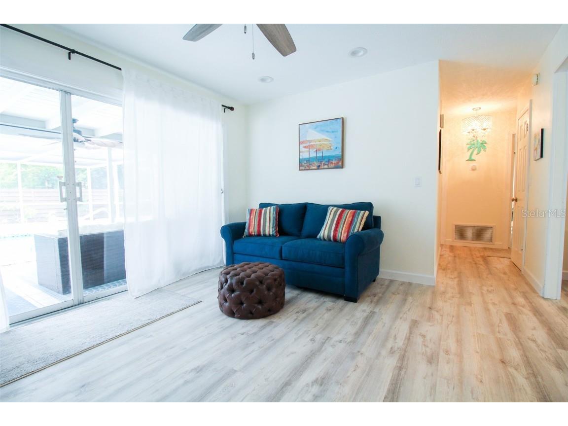 2232 Pine Terrace Sarasota FL 34231 A4510183 image9