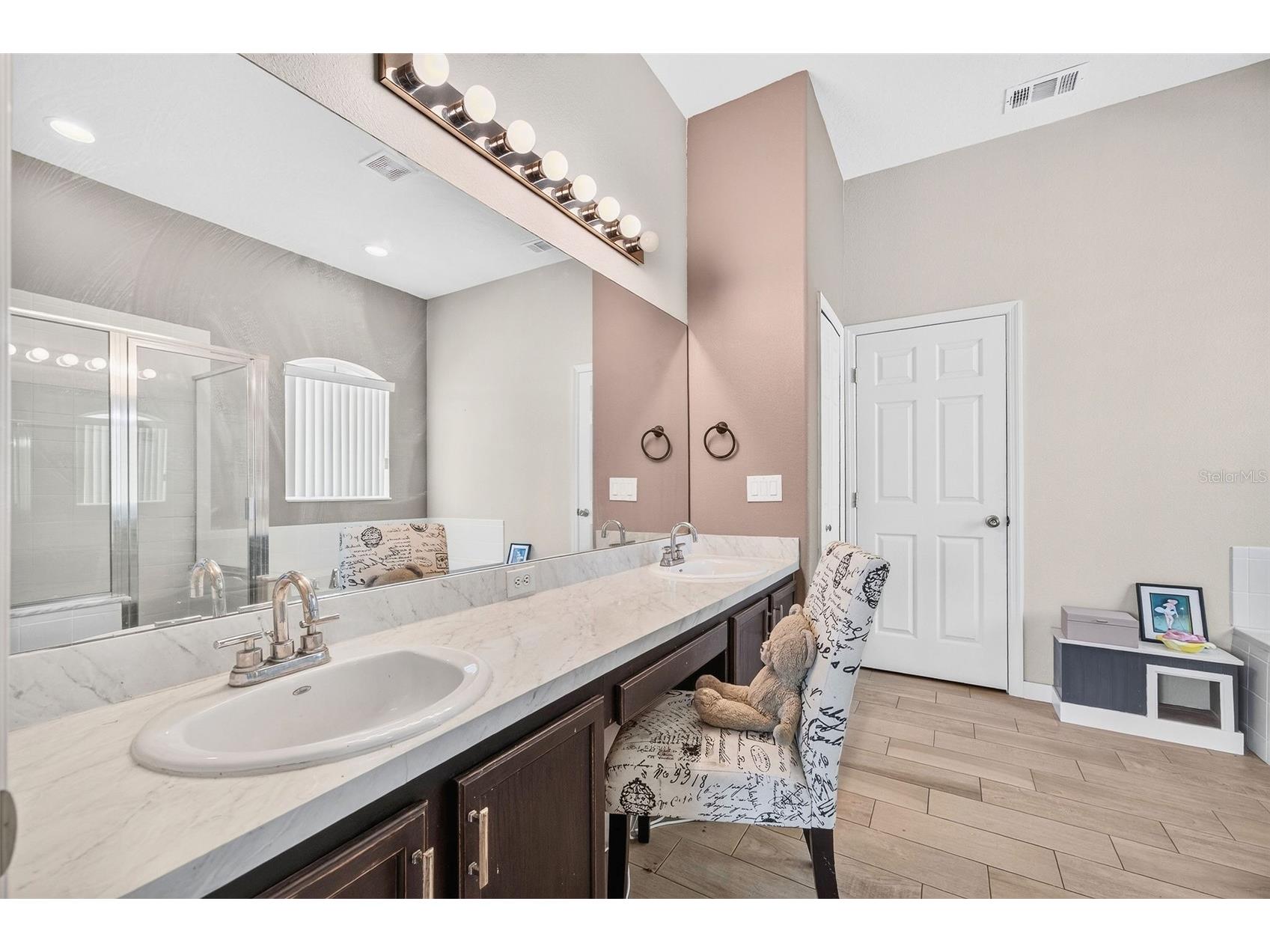 2232 Windcrest Lake Circle Orlando FL 32824 R4911490 image27