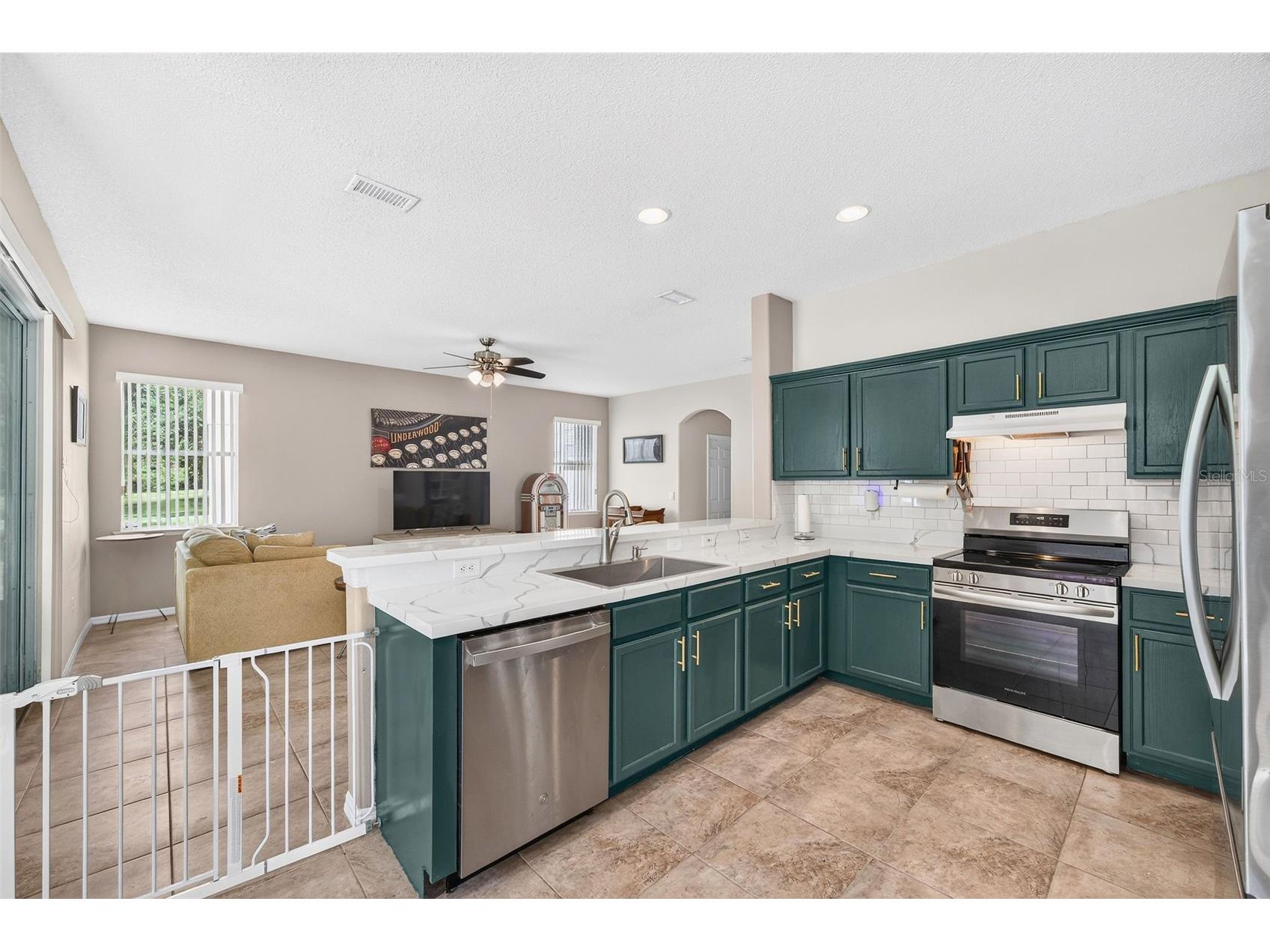 2232 Windcrest Lake Circle Orlando FL 32824 R4911490 image3