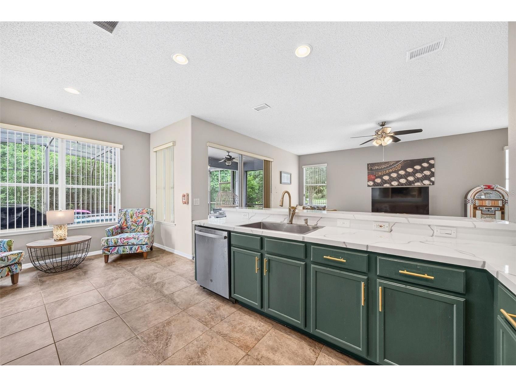 2232 Windcrest Lake Circle Orlando FL 32824 R4911490 image7