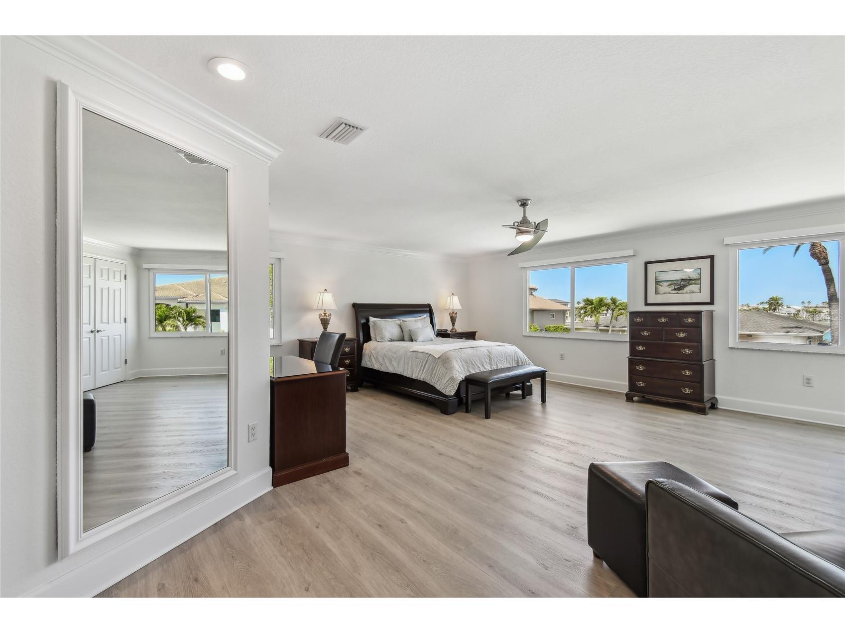 2233 Donato Drive Belleair Beach FL 33786 TB8378822 image16